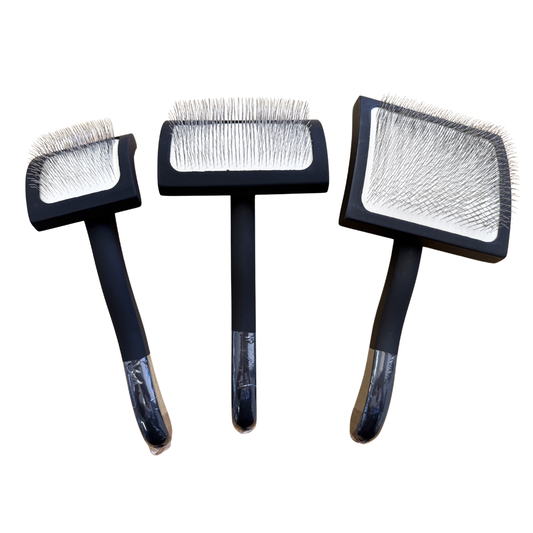 Pawfection Professional Firm (18mm pins) Wooden Handle Slicker