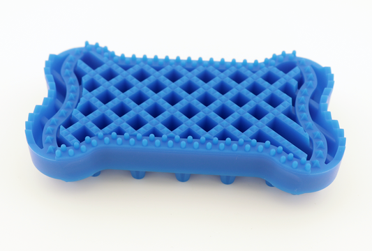 Double Sided Rubber Curry Brush Blue